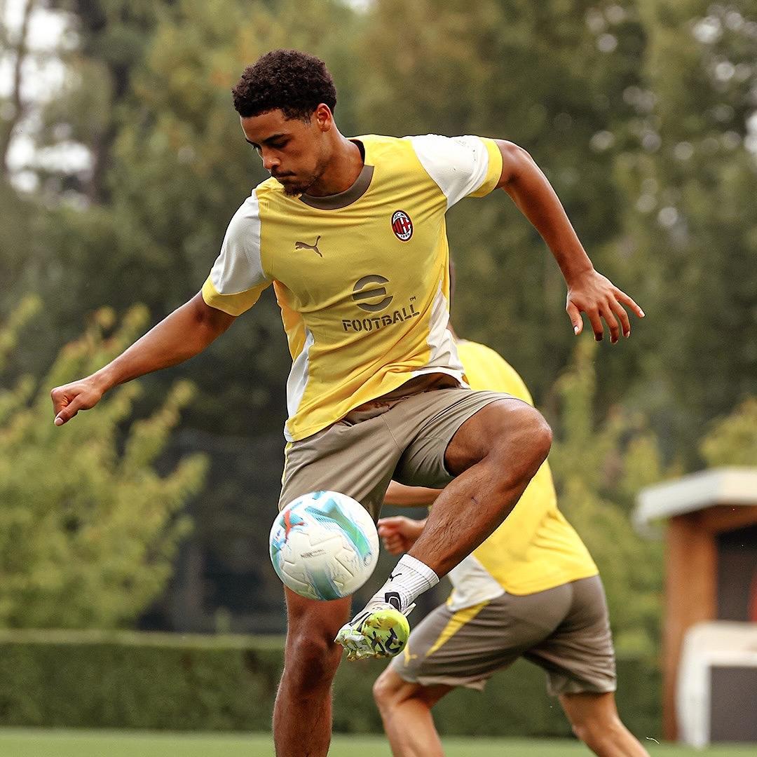 今夜体能课后；AC米兰主帅复盘备战意甲；底气十足；数据趋势出现新变化的简单介绍